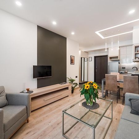 Thames Apartment By Downtown Inn, City Center Erivan Exterior foto